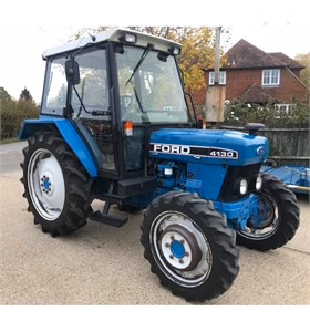 Ford 4130 – Équipement agricole polyvalent