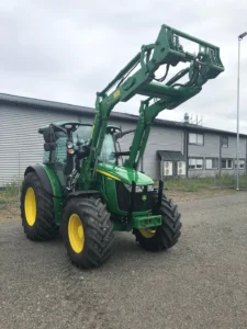 Tracteur agricole John Deere 5125R