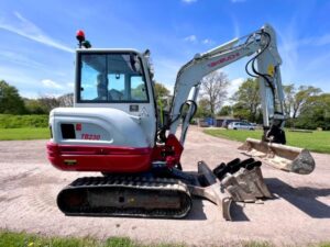 Takeuchi TB230 , 2,8T 2018