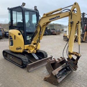 KOMATSU PC20MR-2